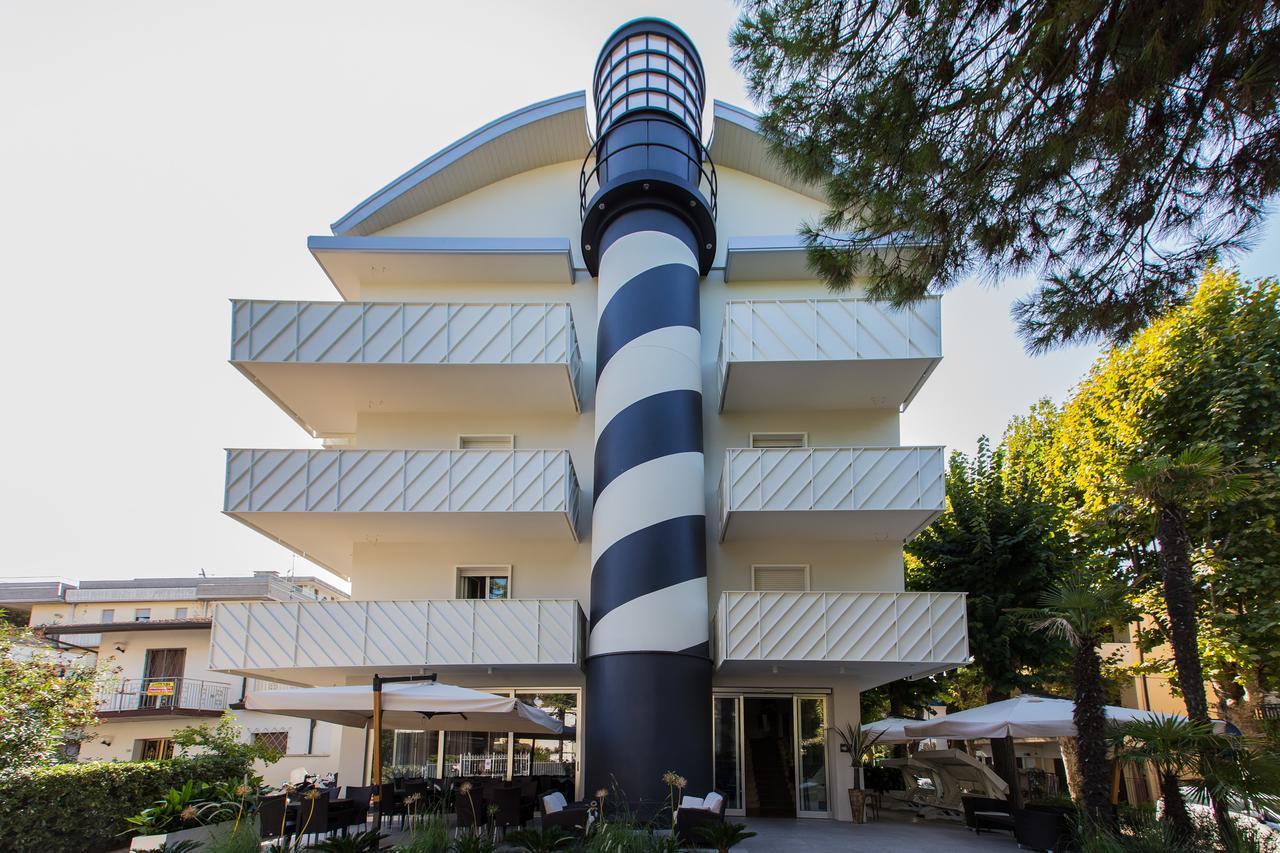 Nautilus Hotel Riccione Exterior foto